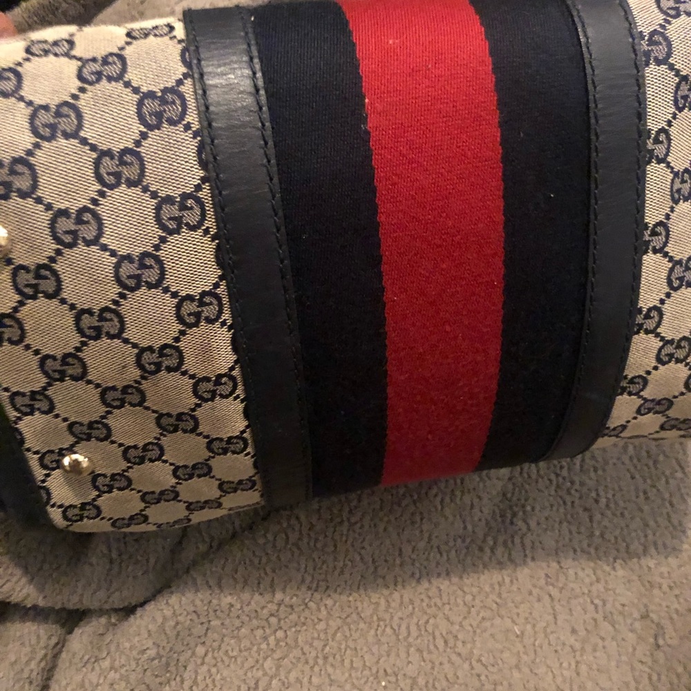 Gucci! ❌Sold❌ - Picture 4 of 6